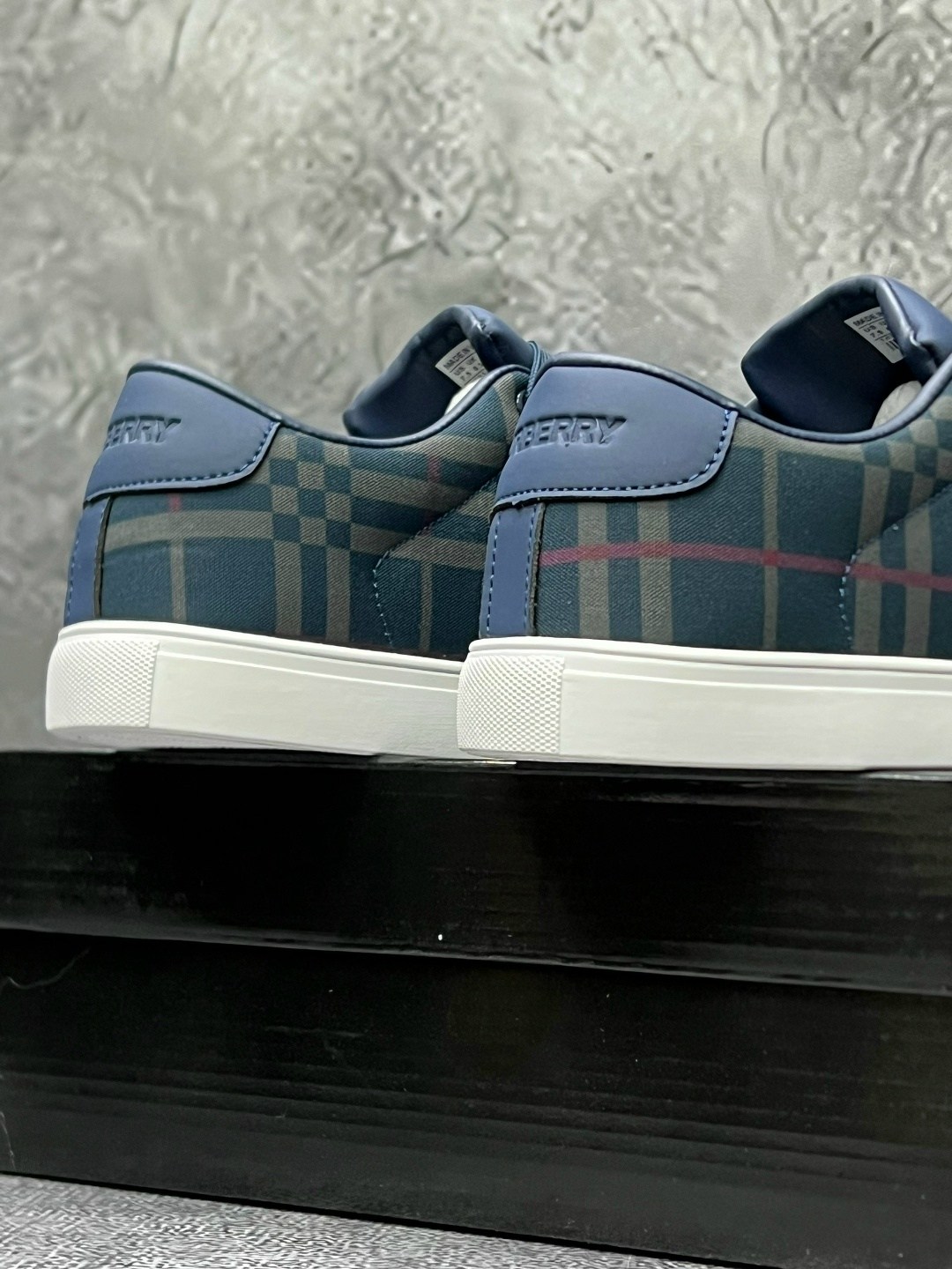 ,кроссовки burberry,кеды burberry,кеды мужские,кроссовки мужские