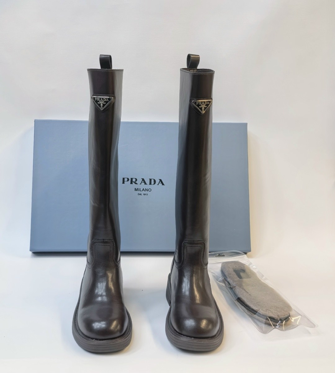сапоги,сапоги prada,,женские сапоги,сапоги высокие