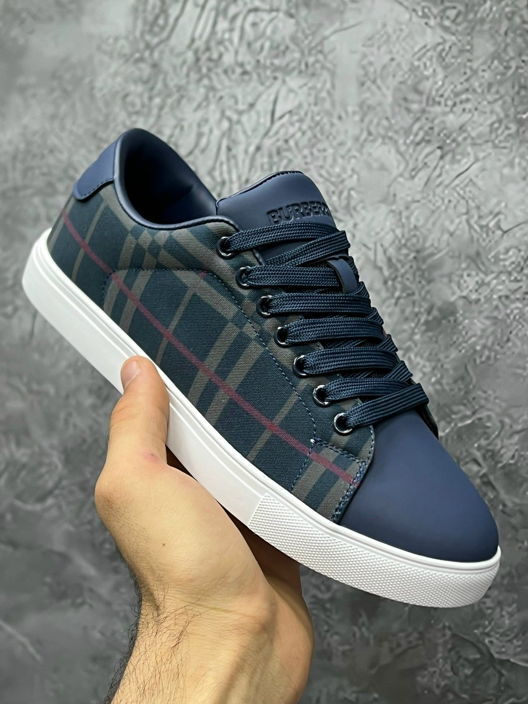 ,кроссовки burberry,кеды burberry,кеды мужские,кроссовки мужские