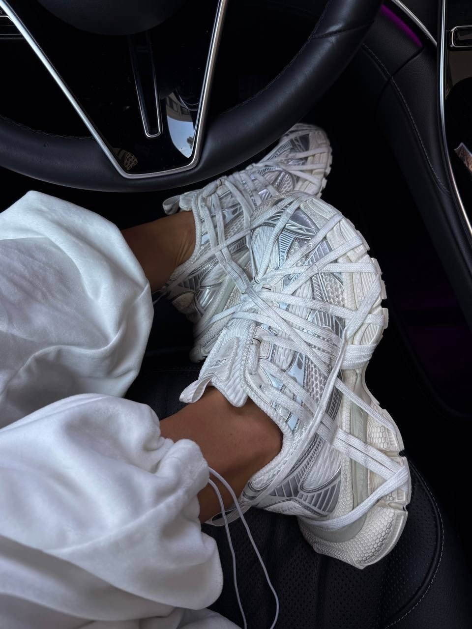 кроссовки balenciaga,кроссовки женские balenciaga,массивные кроссовки,кроссовки 3xl extreme lace массивные на шнуровке balenciaga,кроссовки balenciaga 3 xl