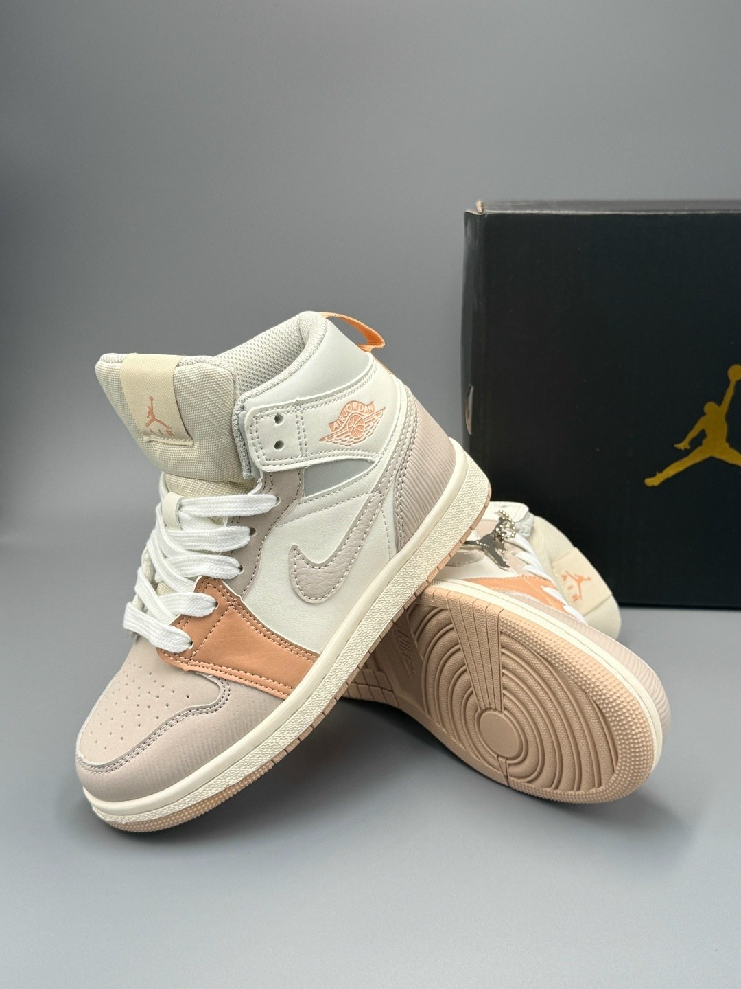 nike air jordan 1 mid milan,nike air jordan 1 mid,женские кроссовки nike air jordan 1 mid,кроссовки женские nike air jordan 1,джорданы милан