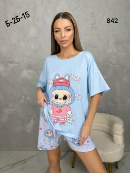 Костюм