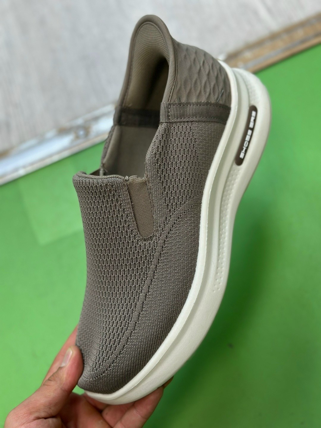 мужские кроссовки skechers,кроссовки,слипоны мужские, повседневные,мужской кроссовки