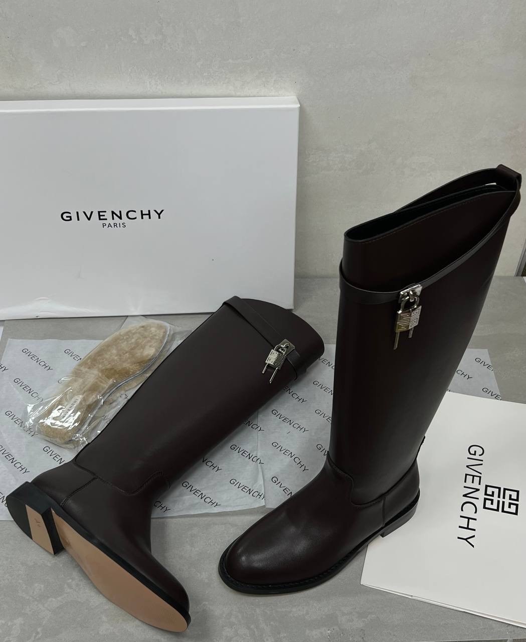 givenchy сапоги,живанши сапоги женские,сапоги жокейские живанши,живанши сапоги,женские сапоги