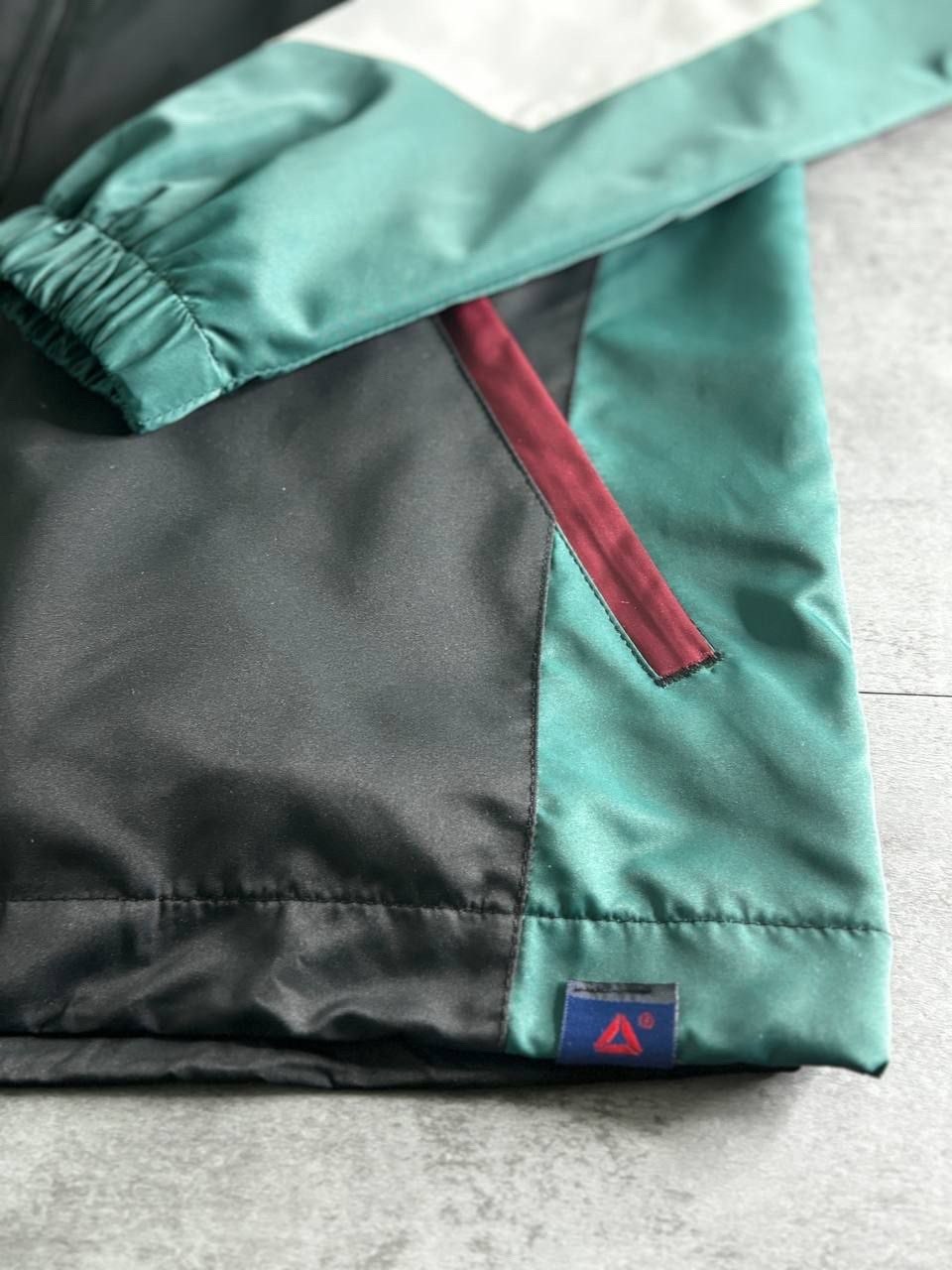 спортивный костюм reebok в стиле 90 х,костюм спортивный reebok мужской стиль 90-х,спортивный костюм reebok из 90х,спортивный костюм reebok 90-х,спортивный мужской костюм adidas в стиле 90-х