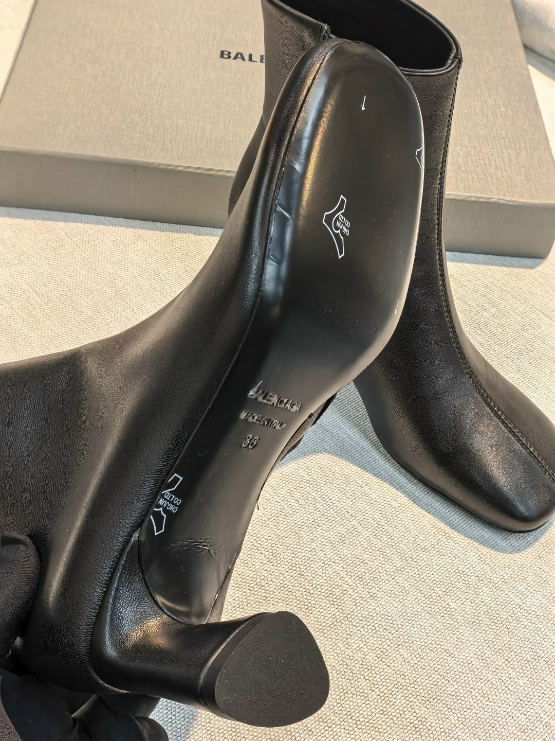 ,ботильоны balenciaga,ботильоны женские,модные ботильоны,balenciaga ботинки