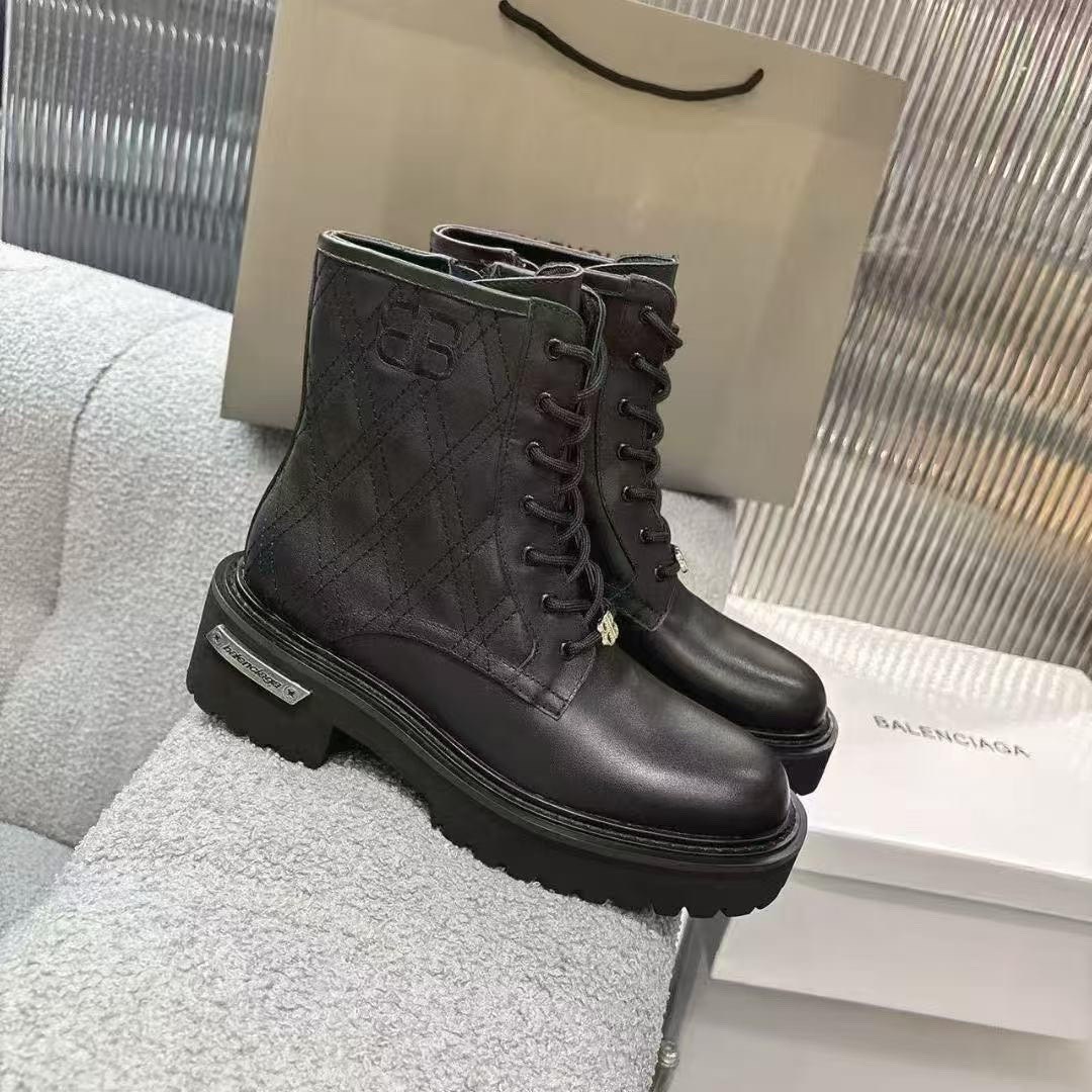 ботинки balenciaga,сапоги balenciaga,женские ботинки баленсиага,ботинки balenciaga зимние,кроссовки женские balenciaga