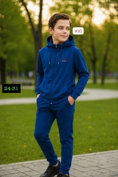 Костюм
