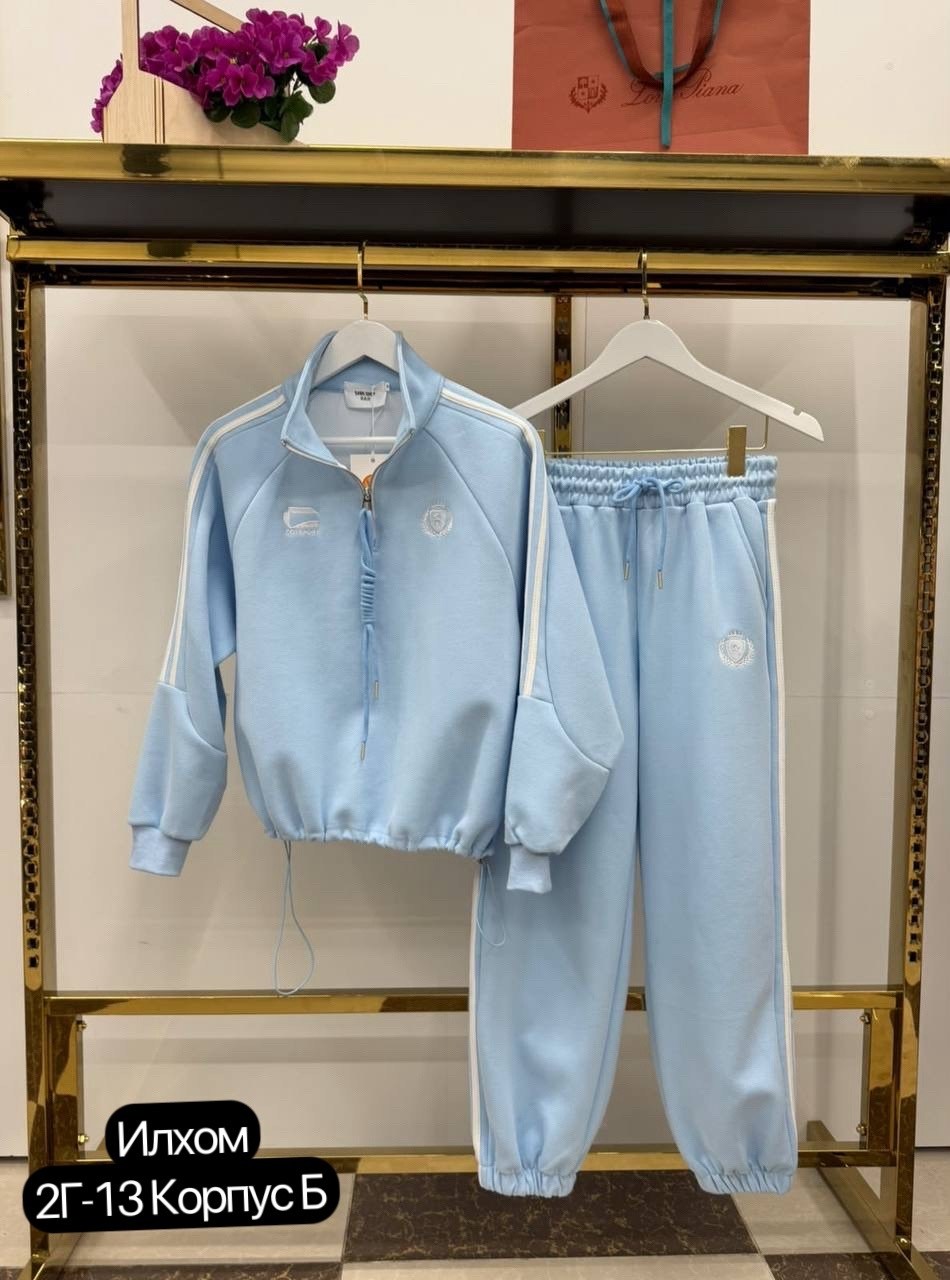 костюм женский спортивный,спортивный костюм celine,костюм гуччи белый женский спортивный,спортивные костюмы двойка,спортивный костюм стильный