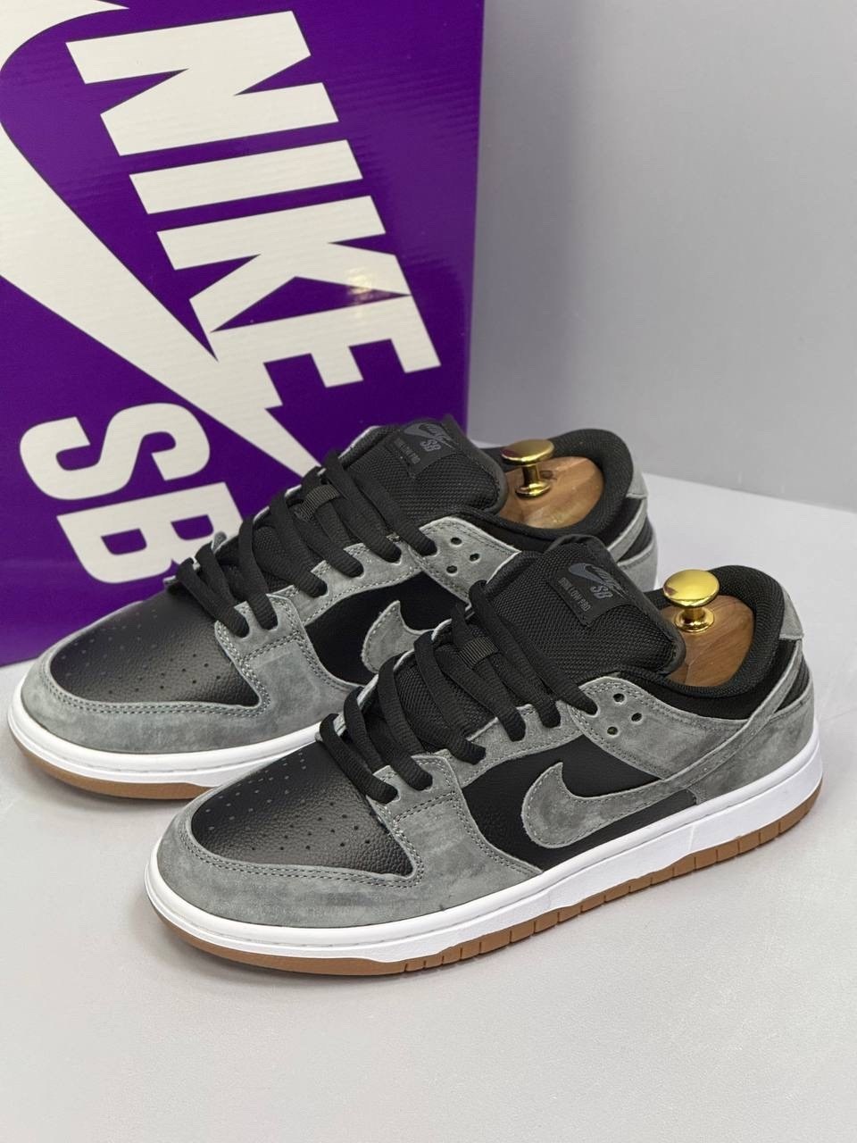 nike sb dunk low dark grey black gum,кроссовки nike sb dunk low,кроссовки,nike sb dunk low серые,dunk low nike