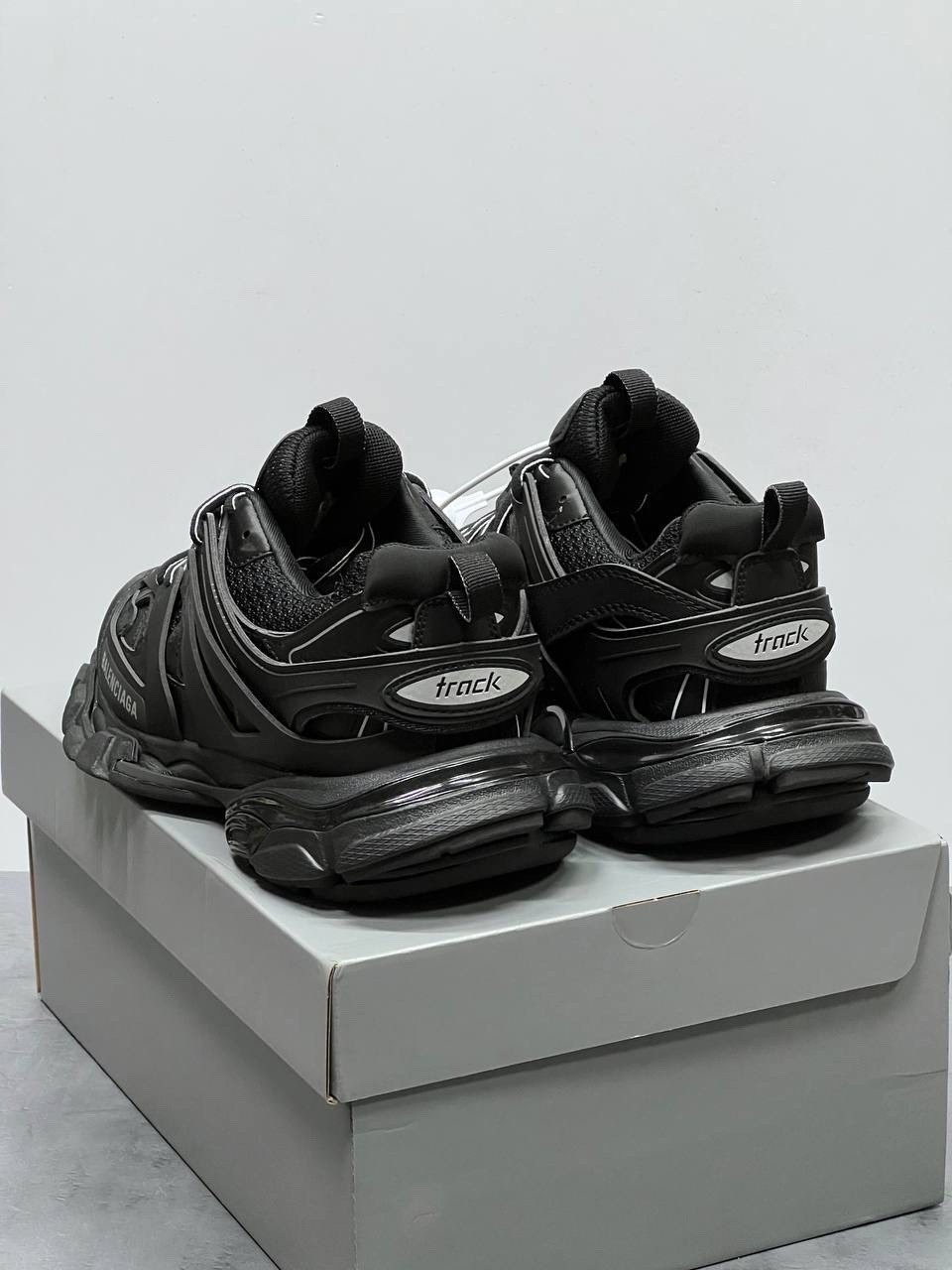 кроссовки balenciaga track,кроссовки balenciaga,кроссовки balenciaga track sneaker черный,кроссовки balenciaga track 1,кроссовки balenciaga track 2