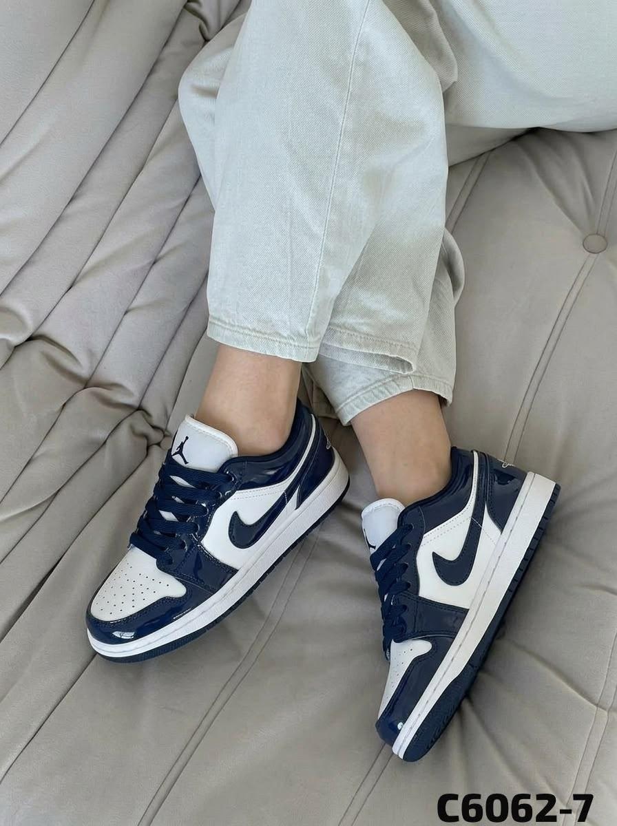 серые кроссовки,кроссовки nike sb dunk low,женские кроссовки nike,nike кроссовки,женские кроссовки nike dunk low