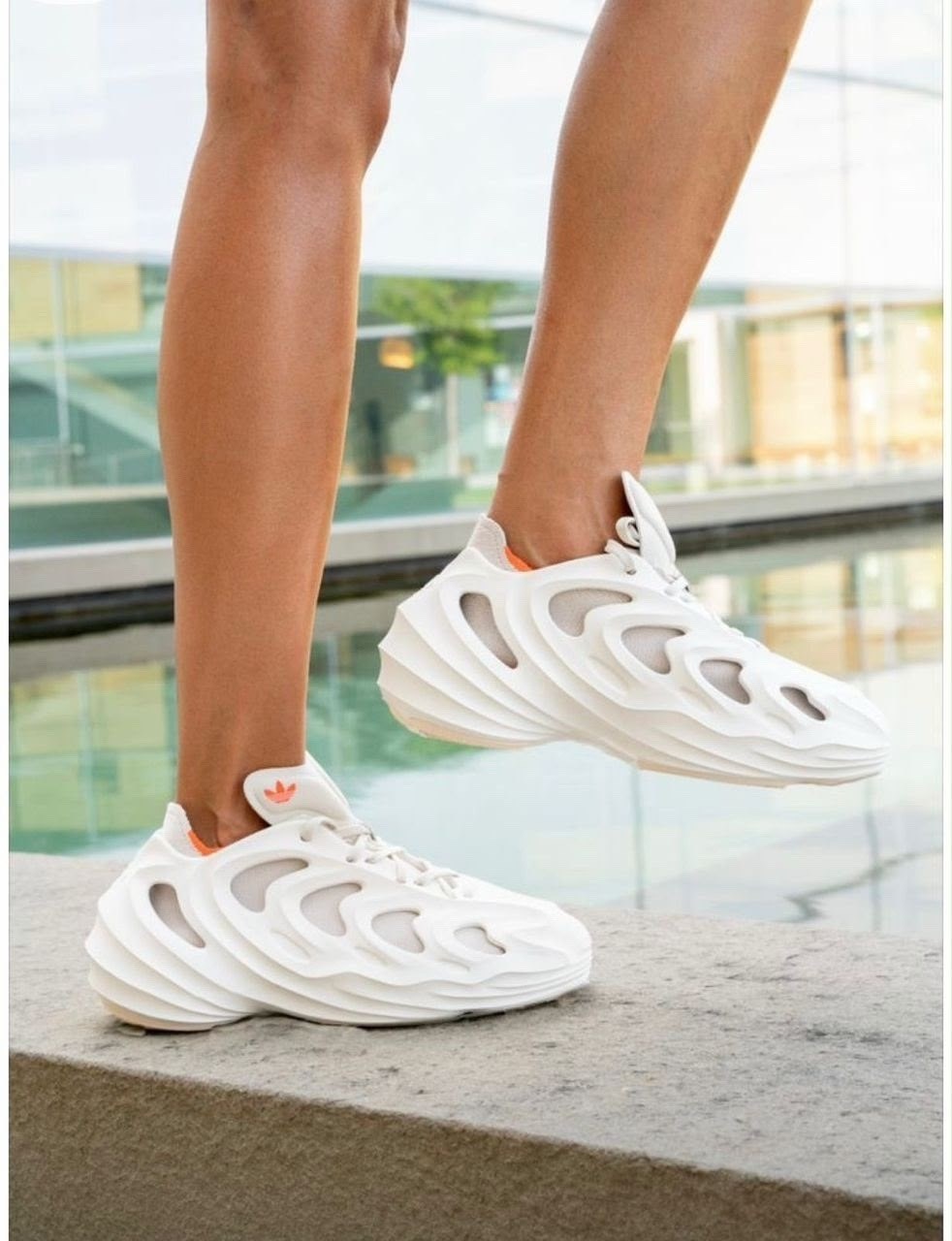 адидас adifom q,adidas originals adifom q,кроссовки adidas originals adifom,спортивные брюки adidas originals,брюки женские adidas