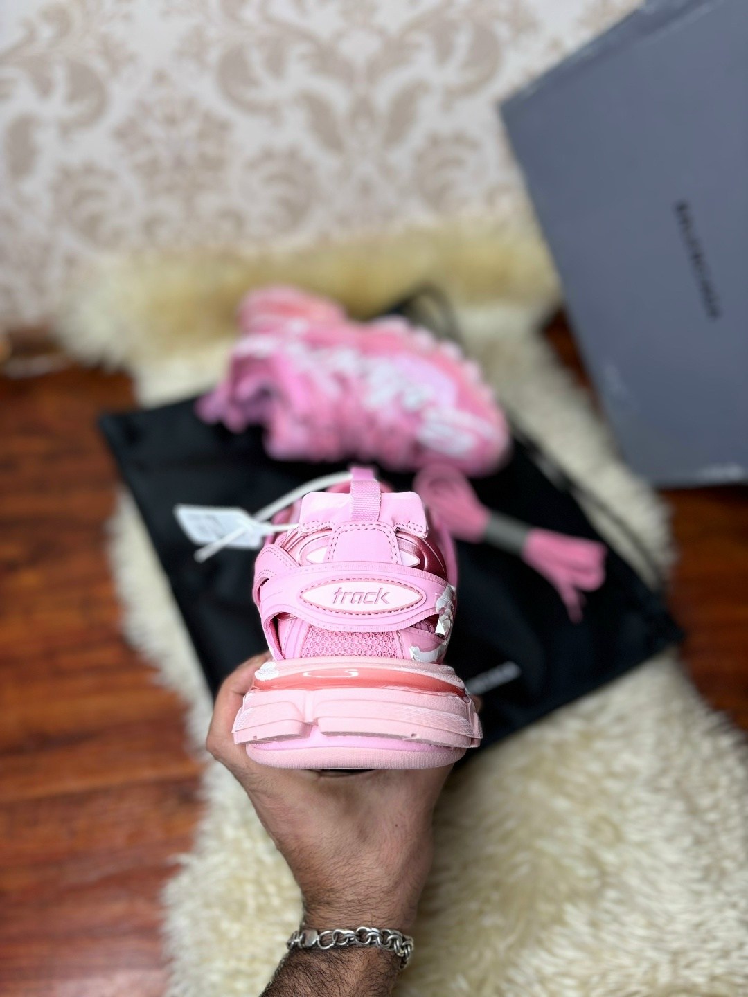 женские кроссовки balenciaga,кроссовки balenciaga,кроссовки balenciaga track,женские кроссовки balenciaga track trainer pink,balenciaga track sneakers pink