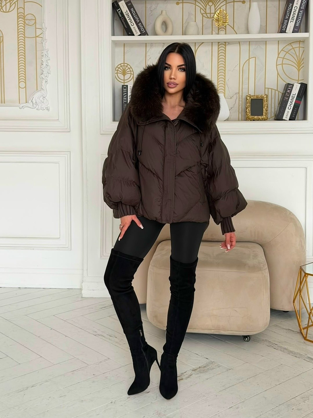 бомбическая куртка max mara с натуральным мехом,куртка с ламой мех съемный наполнитель пух,стильные куртки,куртка оверсайз,куртка с мехом натуральным