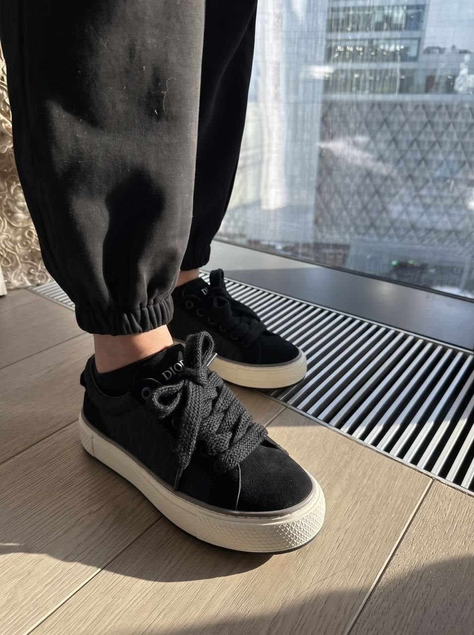 женские кроссовки chanel,женские кроссовки,кроссовки стильные,,кеды диор