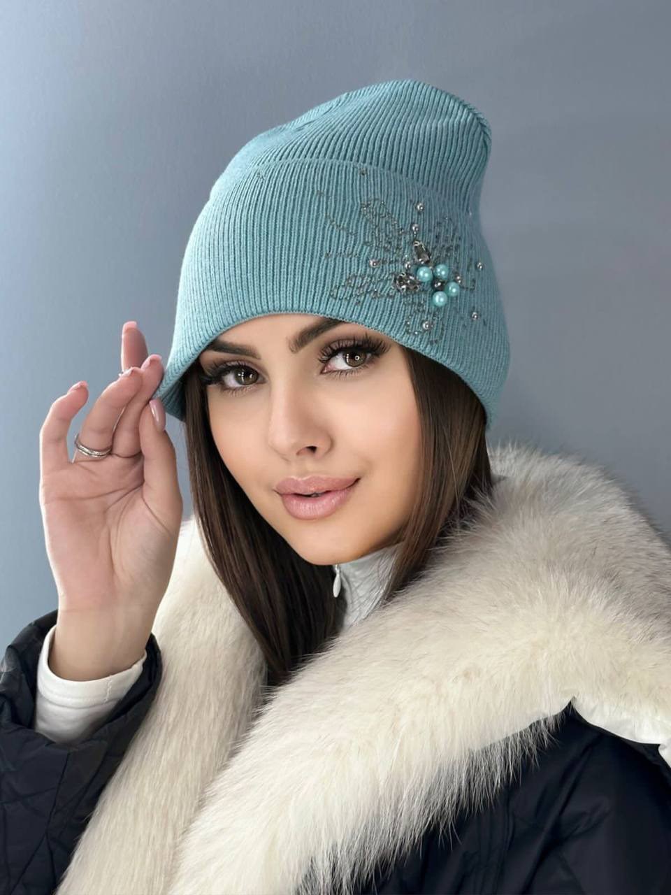 стильная зимняя шапка,зимняя вязаная женская шапка со стразами,шапка теплая со стразами алиэлит,шапка женская бини,шапка женская