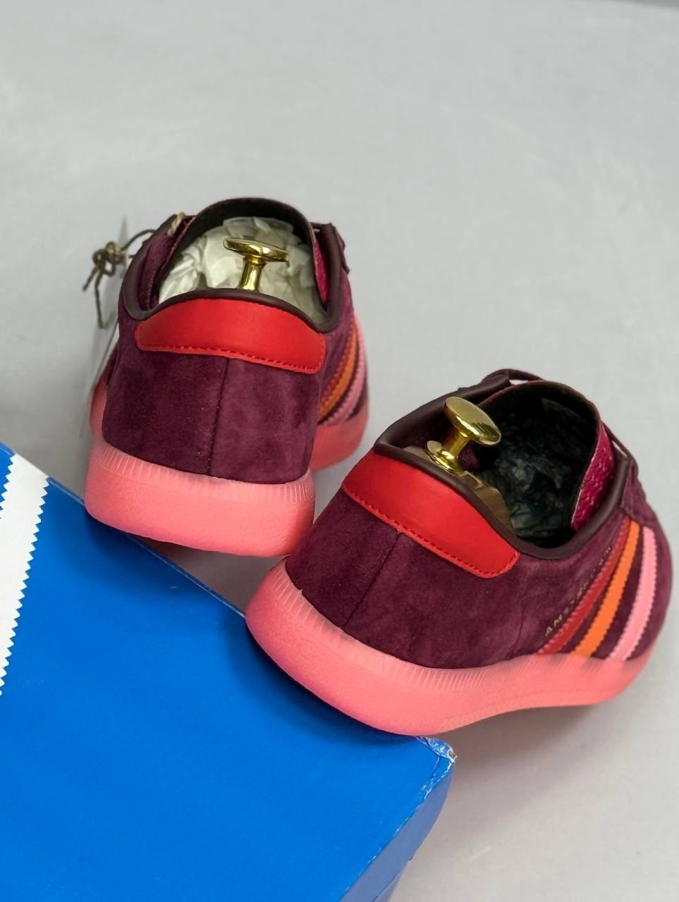 ,кроссовки adidas,кроссовки adidas warszawa spezial 'noble maroon' красный,adidas gazelle,кроссовки адидас амстердам