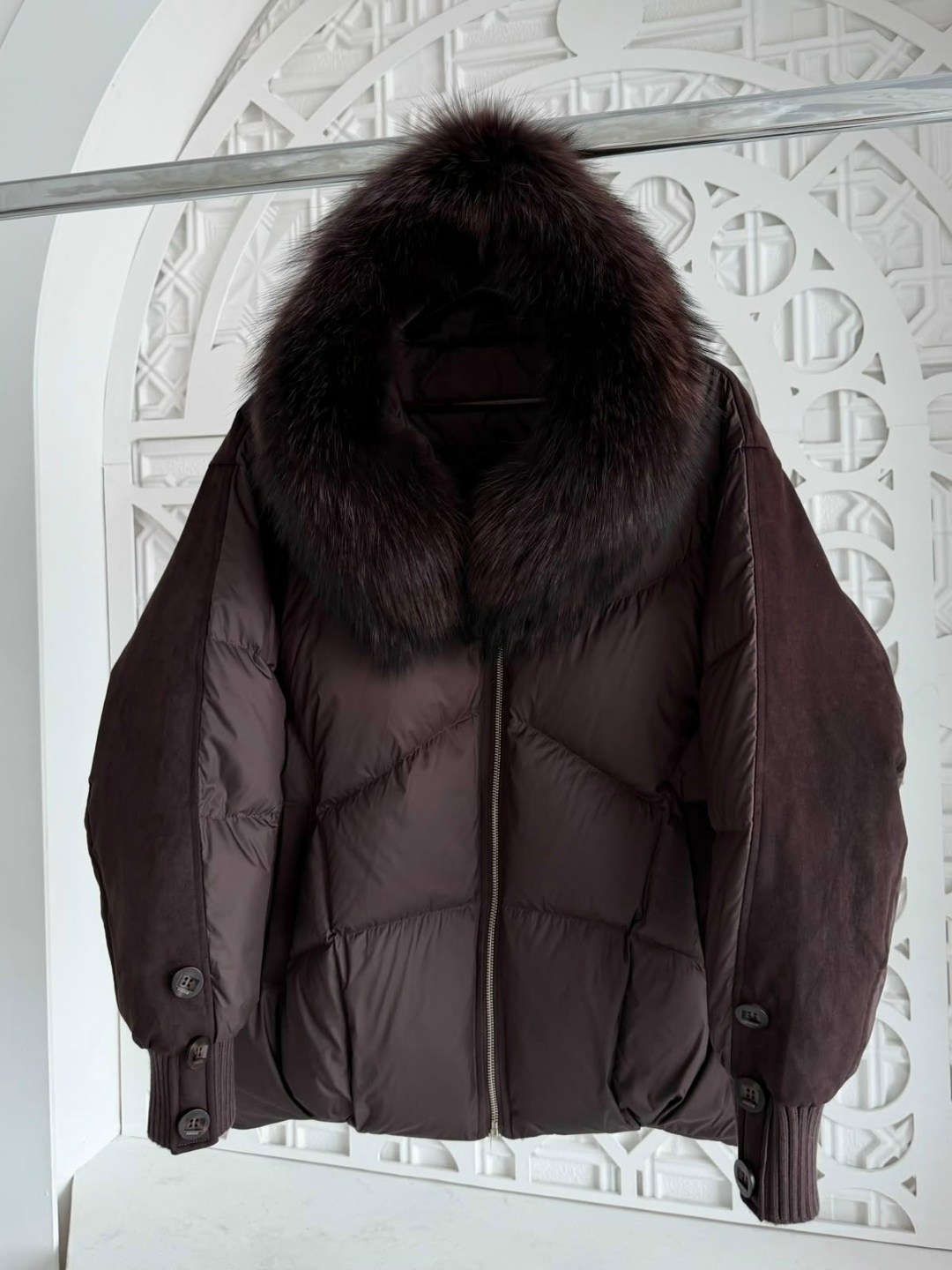 бомбическая куртка max mara с натуральным мехом,куртка на меху,куртка с мехом натуральным,куртка max mara с натуральным мехом,пуховик женский