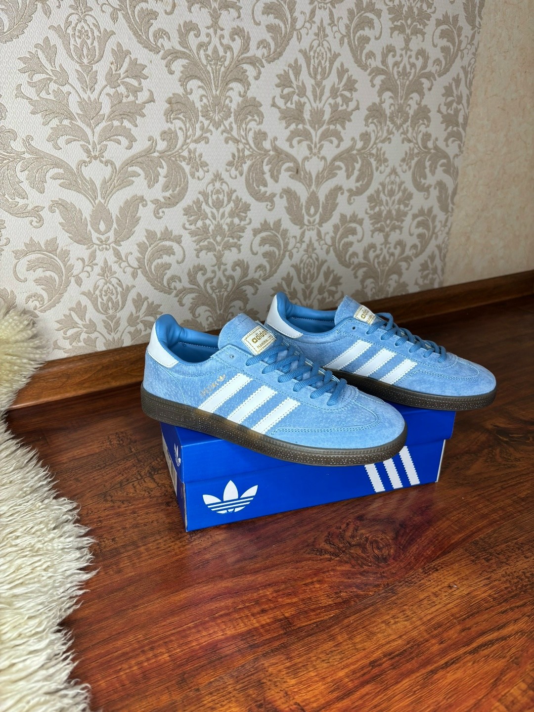кроссовки adidas spezial,adidas originals handball spezial,адидас кроссовки специал spezial,кроссовки adidas spezial голубые,кроссовки adidas handball spezial