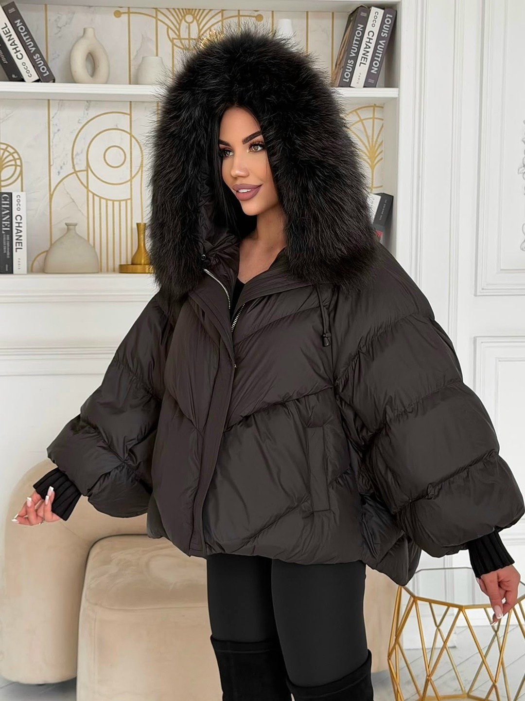 бомбическая куртка max mara с натуральным мехом,куртка с ламой мех съемный наполнитель пух,стильные куртки,куртка оверсайз,куртка с мехом натуральным