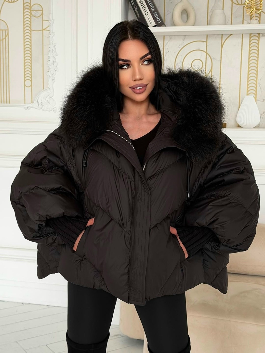 бомбическая куртка max mara с натуральным мехом,куртка с ламой мех съемный наполнитель пух,стильные куртки,куртка оверсайз,куртка с мехом натуральным