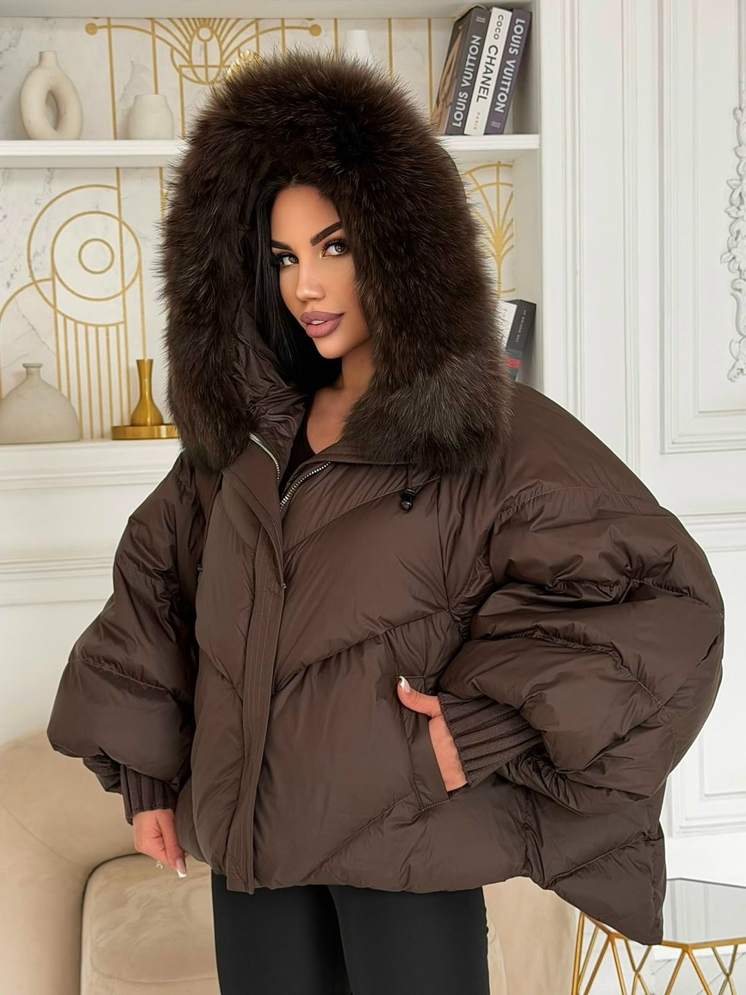 бомбическая куртка max mara с натуральным мехом,куртка с ламой мех съемный наполнитель пух,стильные куртки,куртка оверсайз,куртка с мехом натуральным
