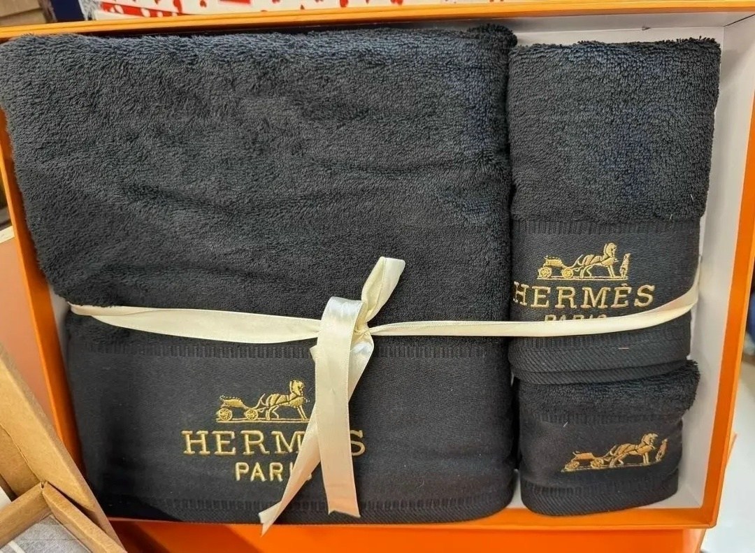 полотенце hermes,подарочный набор полотенец hermes из 3 штук,полотенца hermes оранжевые,полотенце для ванной hermes,подарочный комплект полотенец hermes