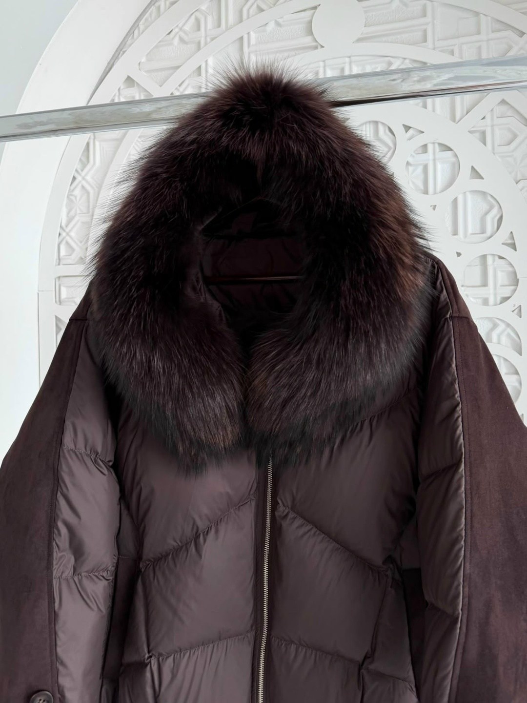 бомбическая куртка max mara с натуральным мехом,куртка на меху,куртка с мехом натуральным,куртка max mara с натуральным мехом,пуховик женский