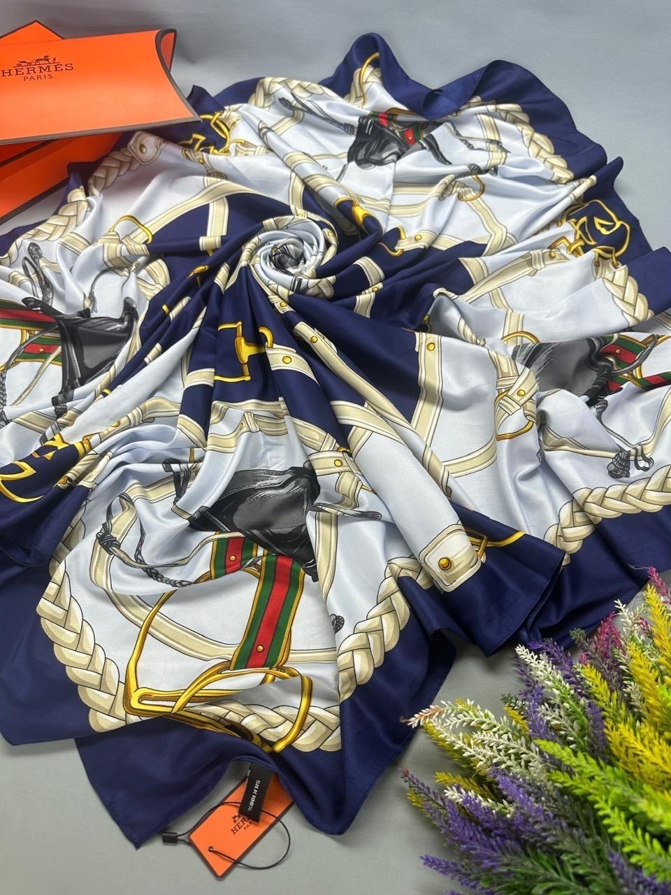 шелковые платки,шелковый платок hermes,платки большие,платки женские,платок hermes