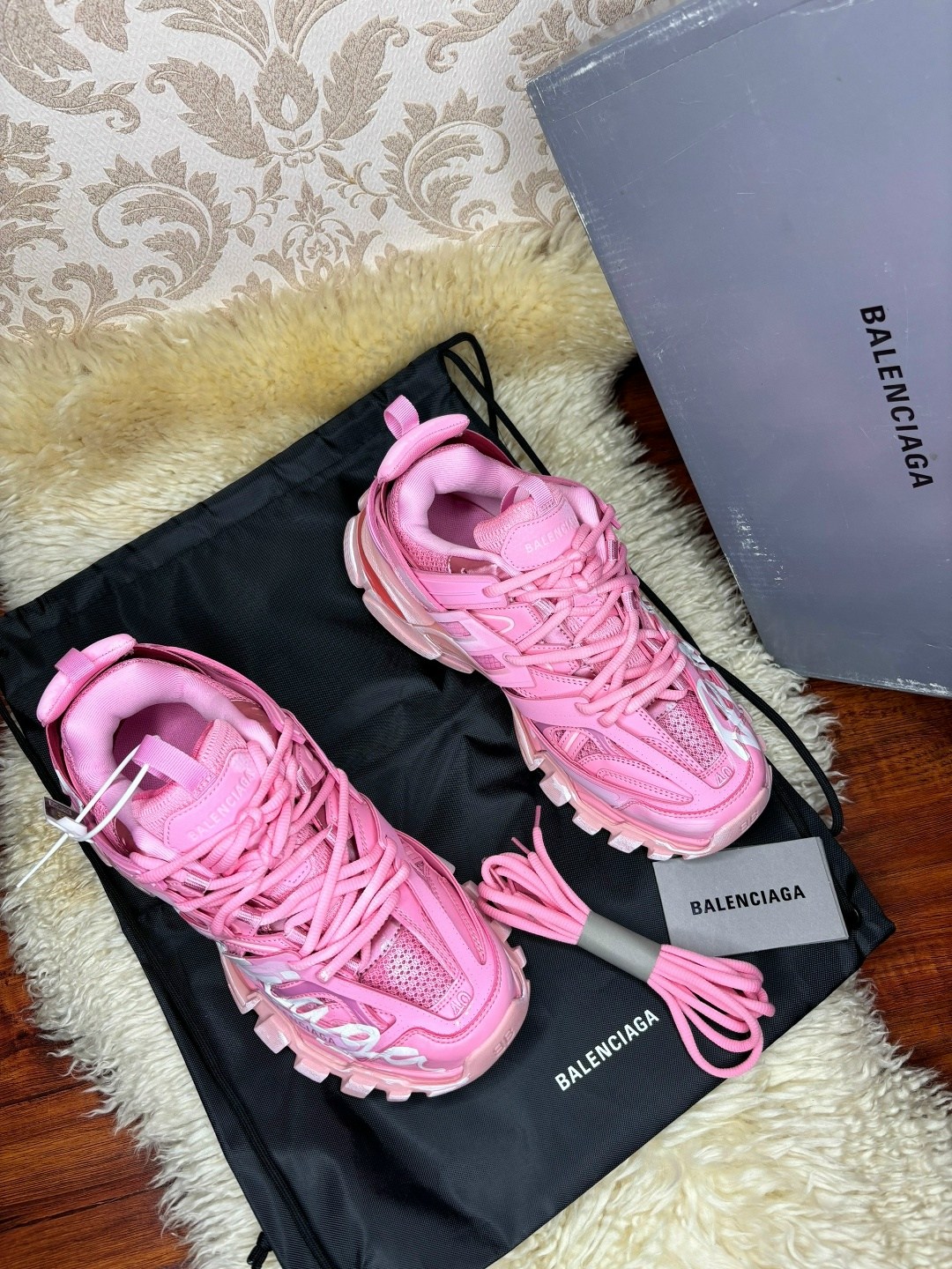 женские кроссовки balenciaga,кроссовки balenciaga,кроссовки balenciaga track,женские кроссовки balenciaga track trainer pink,balenciaga track sneakers pink