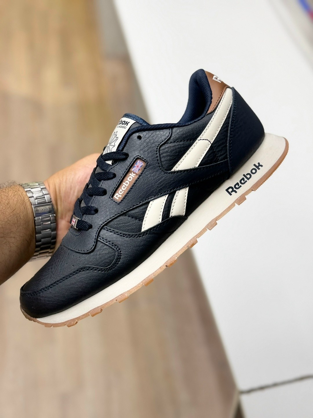 кроссовки reebok,мужские кроссовки reebok,кроссовки classic reebok,классические кожаные кроссовки reebok,мужские кроссовки reebok classic leather
