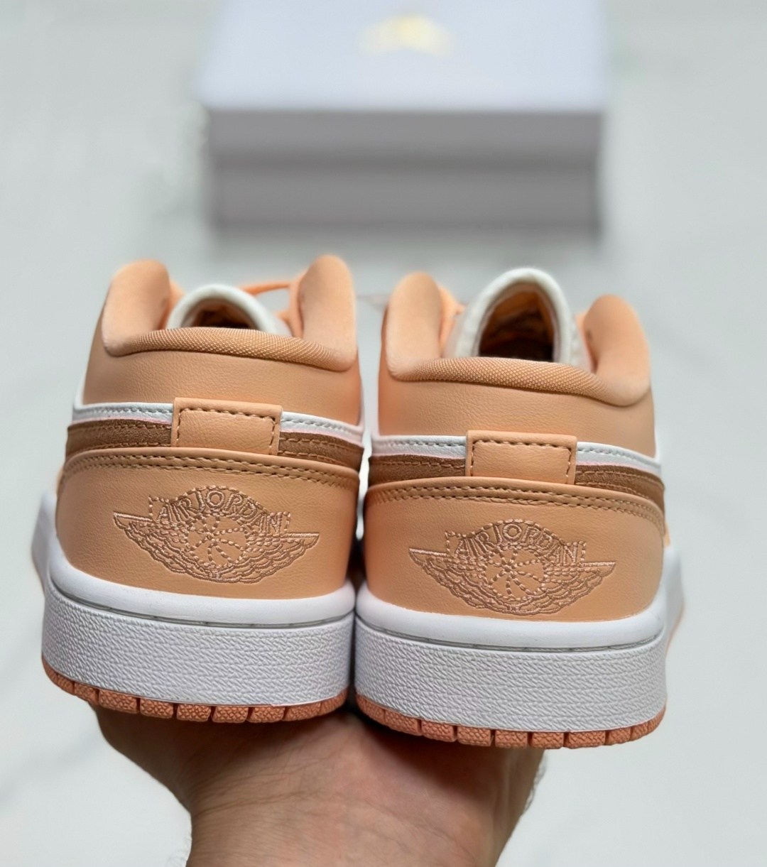 nike air jordan 1 low,кроссовки wmns air jordan 1 low 'sky j orange',кроссовки,кроссовки nike airjordan цветной/оранжевый,air jordan 1 low