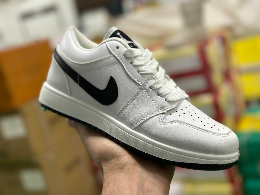 air jordan 1 low triple black,мужской кроссовки,,кроссовки nike air jordan 1 low,спортивная
