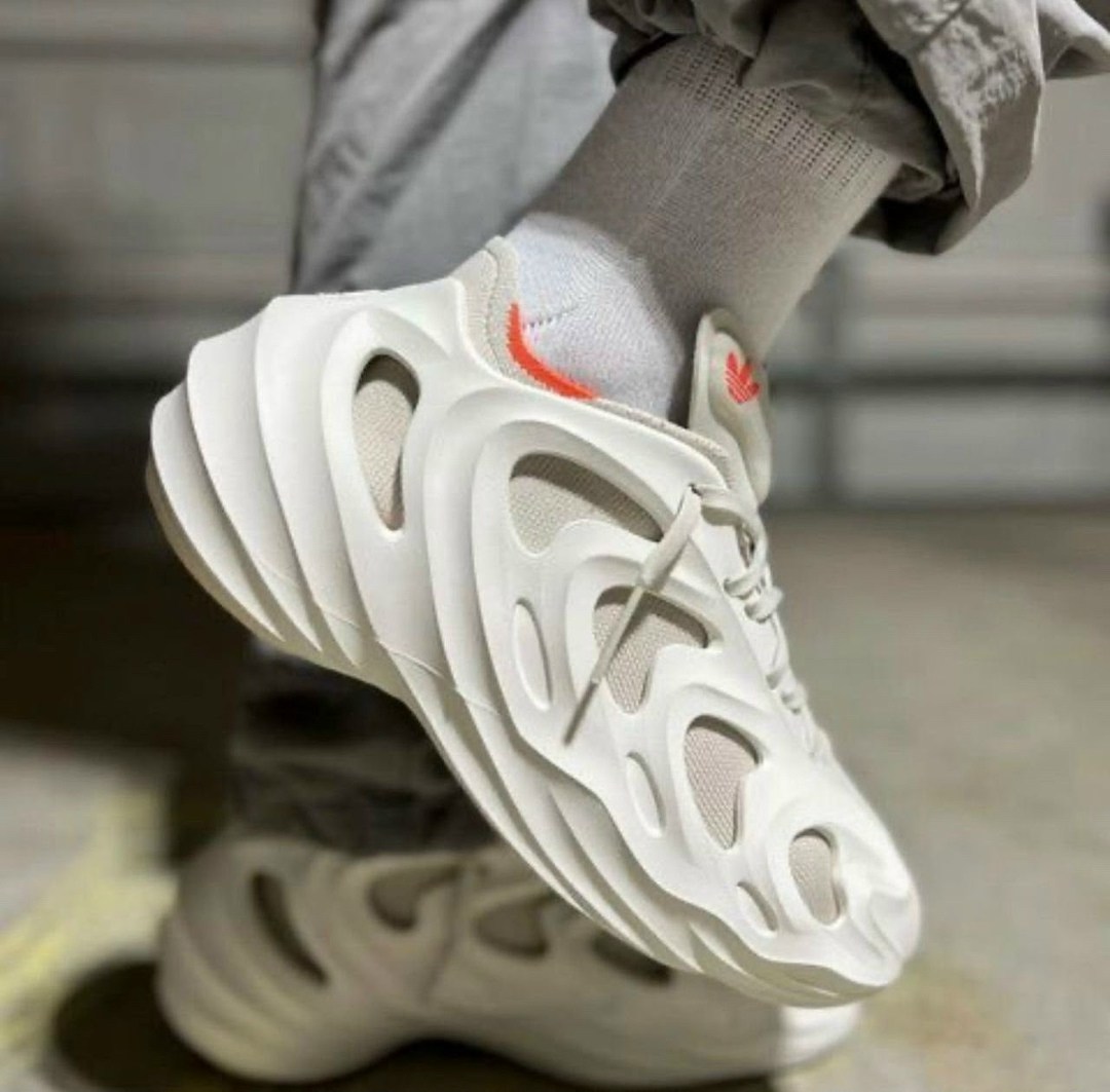 адидас adifom q,adidas originals adifom q,кроссовки adidas originals adifom,спортивные брюки adidas originals,брюки женские adidas