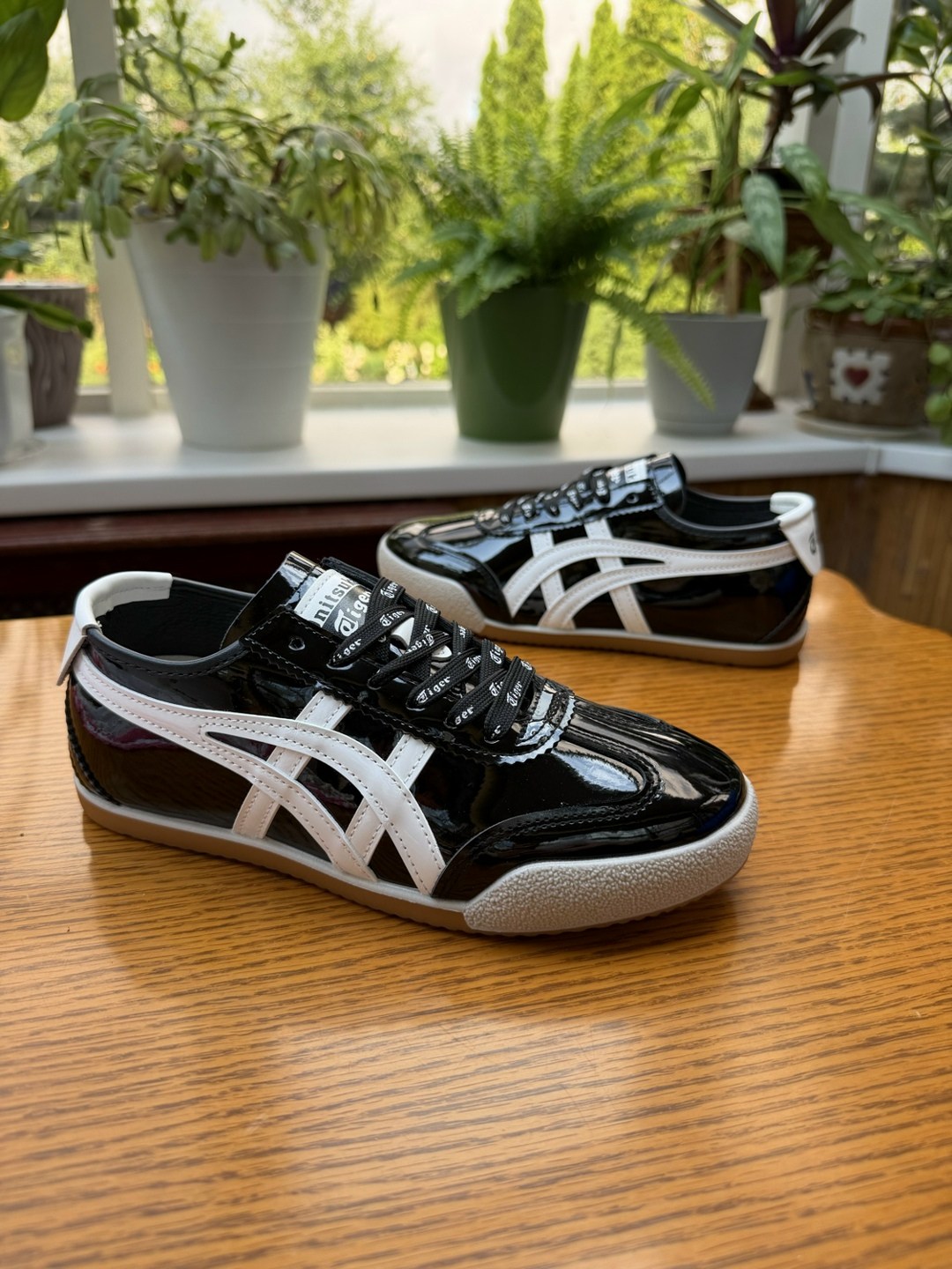 ,кроссовки onitsuka tiger,кроссовки onitsuka tiger mexico 66,onitsuka tiger mexico 66 black,asics onitsuka tiger