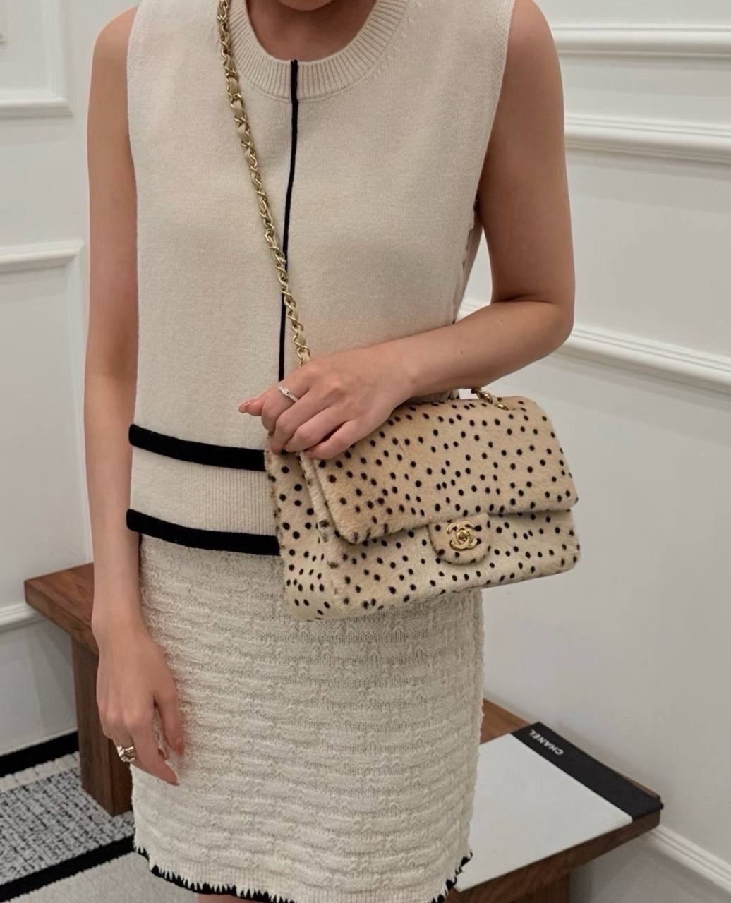 сумка chanel,меховая сумка,сумка женская chanel,chanel classic flap bag,стильные сумочки