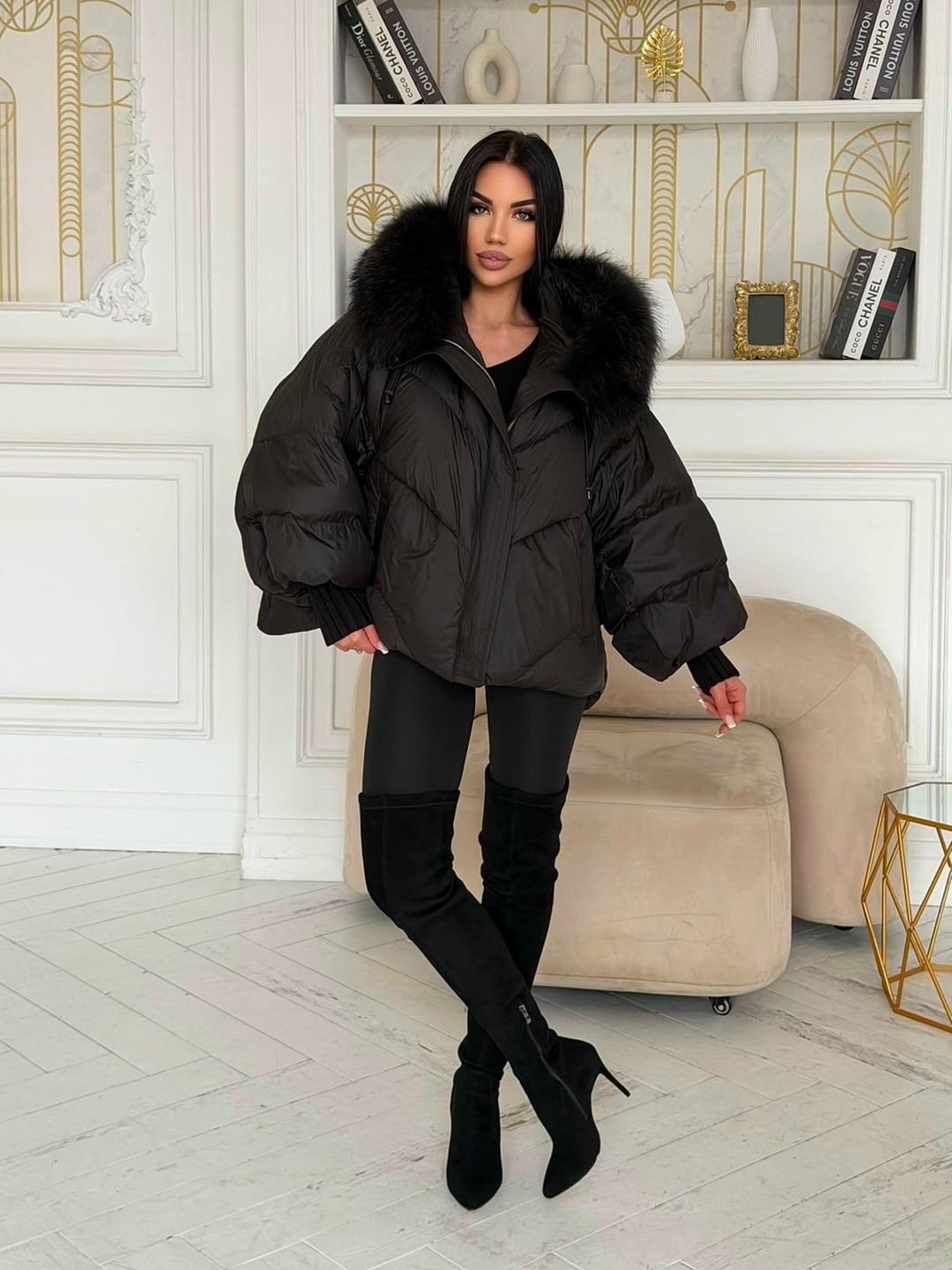 бомбическая куртка max mara с натуральным мехом,куртка с ламой мех съемный наполнитель пух,стильные куртки,куртка оверсайз,куртка с мехом натуральным