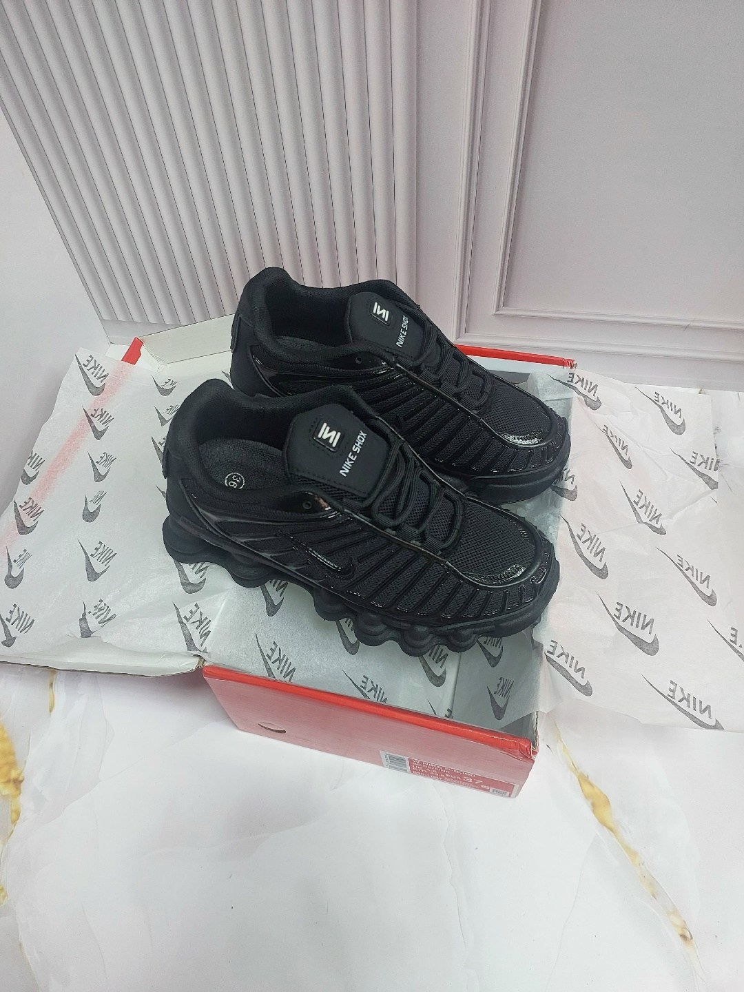 кроссовки,кроссовки nike shox tl,мужские и женские кроссовки,кроссы,кроссовки мужские nike