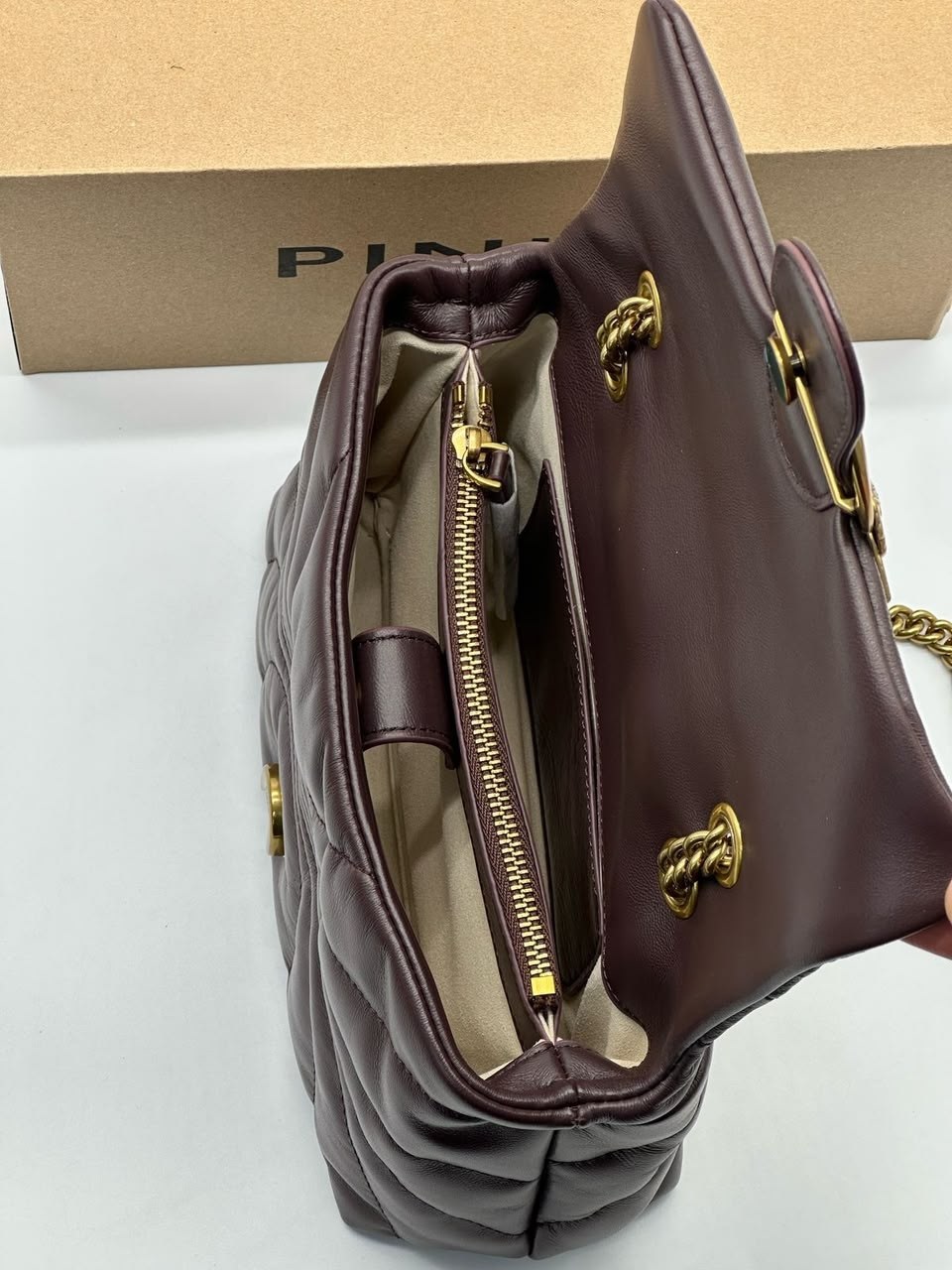 женская сумка в стиле pinko с натуральной кожей,женская сумка в стиле pinko,сумка pinko кожаная,сумка pinko,сумка женская pinko