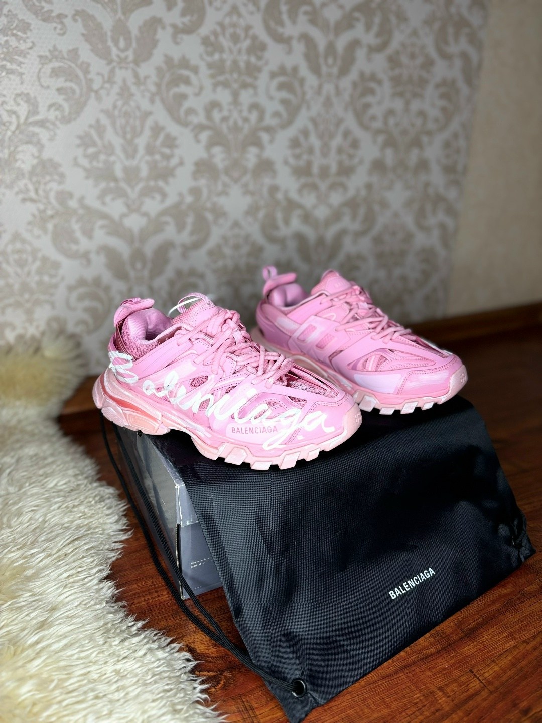 женские кроссовки balenciaga,кроссовки balenciaga,кроссовки balenciaga track,женские кроссовки balenciaga track trainer pink,balenciaga track sneakers pink