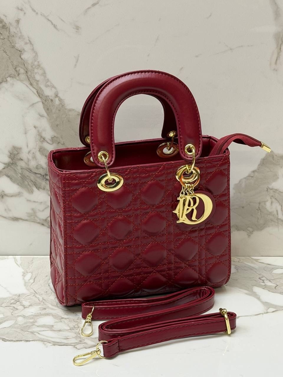 сумка lady dior,сумка dior,сумки диор,сумка диор женская,сумка леди диор