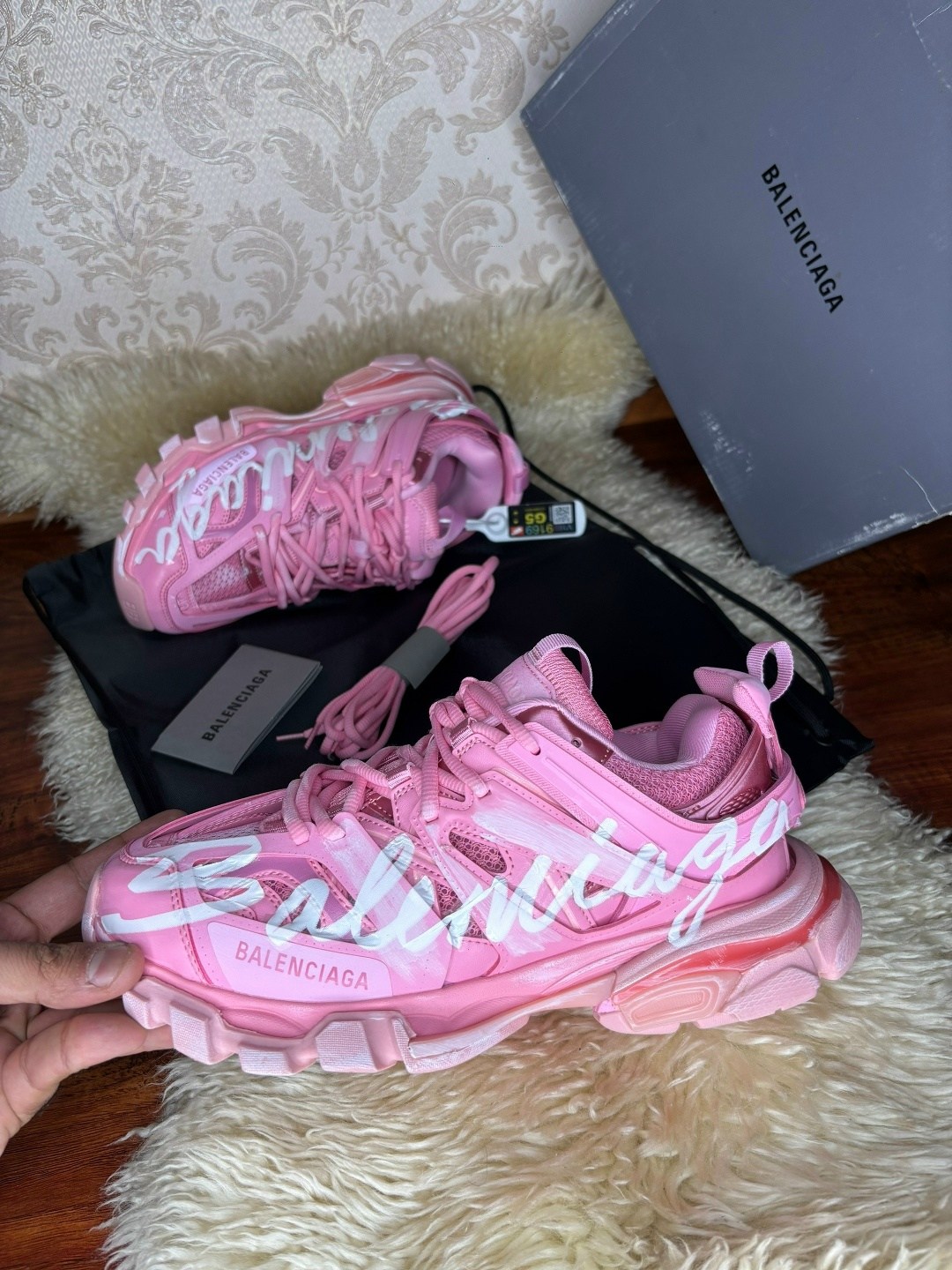 женские кроссовки balenciaga,кроссовки balenciaga,кроссовки balenciaga track,женские кроссовки balenciaga track trainer pink,balenciaga track sneakers pink