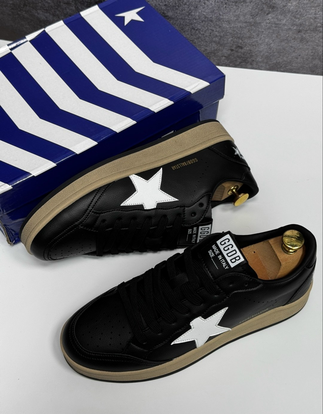 мужские кроссовки golden goose ball star leather/suede star,кроссовки golden goose,кроссовки ball star черного и белого цвета golden goose,,golden goose кеды hi star на платформе черный