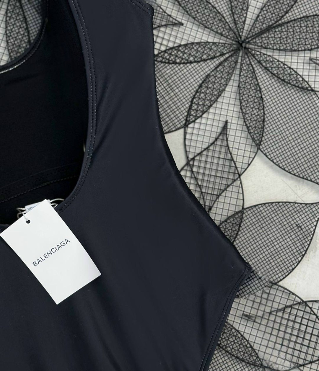 купальник balenciaga,купальники слитные,стильные купальники,купальник слитный balenciaga,купальник женские слитные