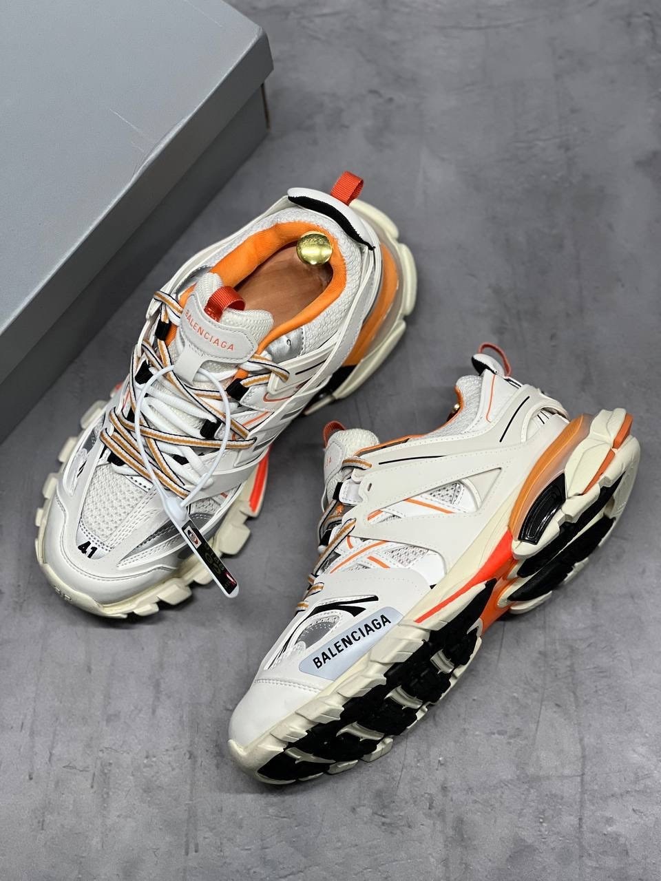 кроссовки balenciaga track,кроссовки женские balenciaga,кроссовки balenciaga track 1,balenciaga tracks orange and white,кроссовки баленсиага