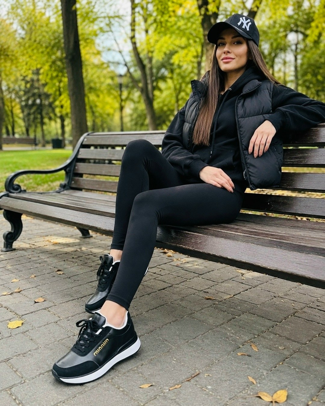 кроссовки женскиe,,спортивная ,черные кроссовки,мужской кроссовки