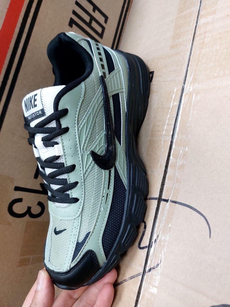 мужские беговые кроссовки initiator от finish line nike мультиколор,кроссовки nike initiator,мужские беговые кроссовки initiator от finish line nike,кроссовки,мужские кроссовки nike