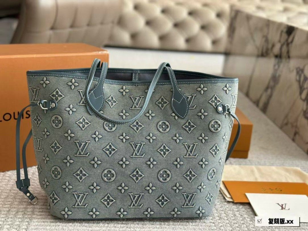 сумка женская louis vuitton,cумка louis vuitton,сумка луи виттон голубая,louis vuitton сумка на плечо,модная женская сумка