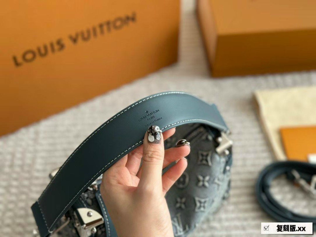 cумка louis vuitton,louis vuitton сумка на плечо,сумка женская louis vuitton,сумка,модная женская сумка
